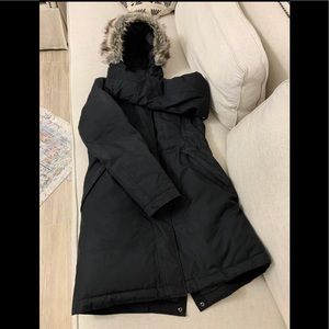 The North Face Women's Arctic Parka II Size M
Retail $299